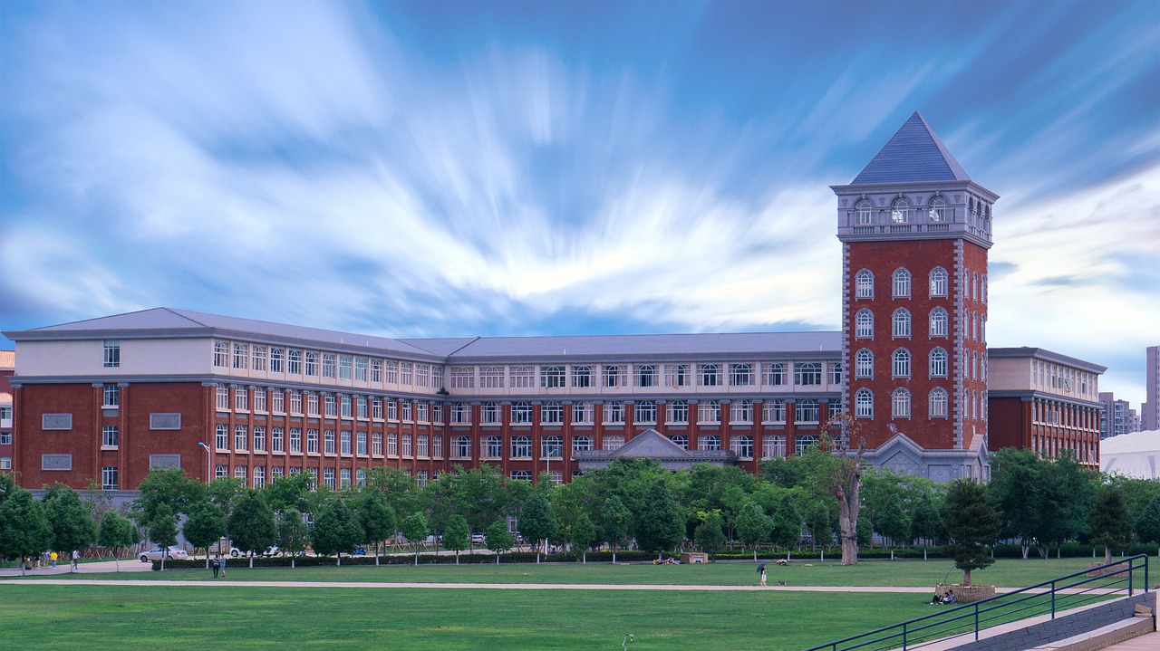 TOEFLスコアの大学入学における目安は？