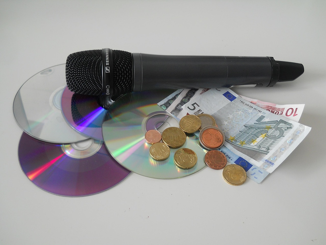 国際送金の手数料比較で最適なサービスはどれ？