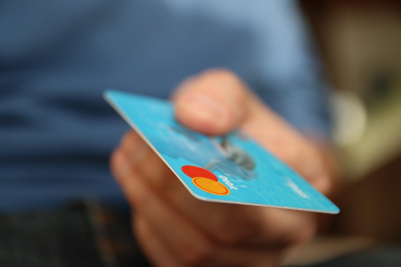 海外で強いクレジットカードはどれを選ぶべき？